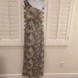 Cache Size 10 Long Sequin One Shoulder Dress
